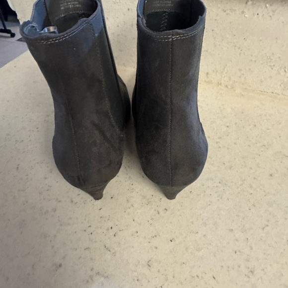 Gap Elegant Gray Women's Ankle Boots - Picture 3 of 5